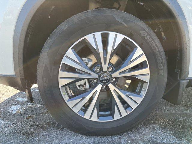 used 2023 Nissan Rogue car, priced at $24,900