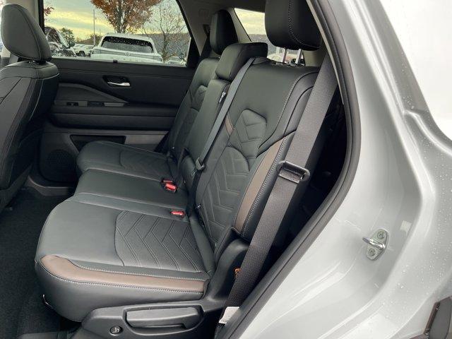 new 2025 Nissan Pathfinder car, priced at $45,500