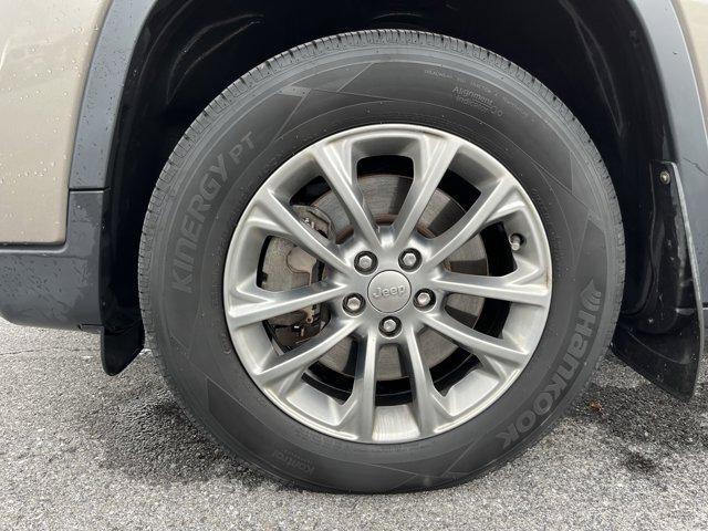 used 2020 Jeep Cherokee car, priced at $17,000