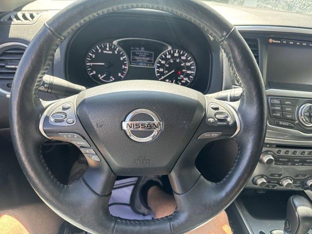 used 2020 Nissan Pathfinder car, priced at $21,105