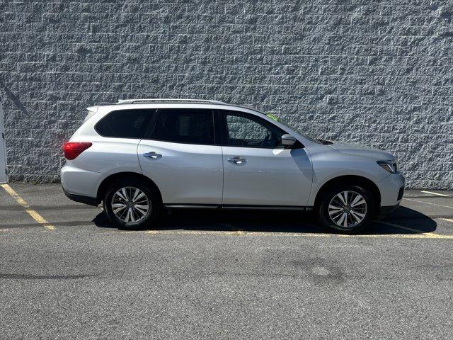 used 2020 Nissan Pathfinder car, priced at $21,105