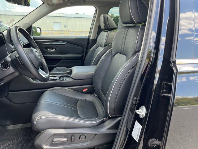 used 2023 Honda Pilot car, priced at $43,900