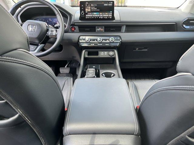 used 2023 Honda Pilot car, priced at $43,900