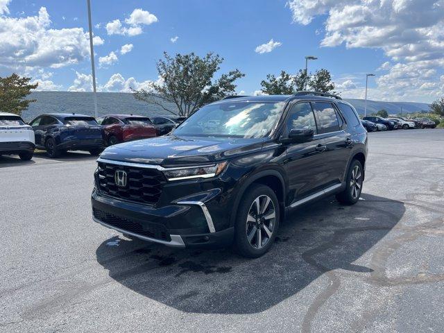 used 2023 Honda Pilot car, priced at $43,900