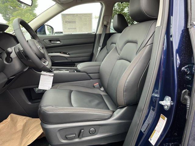 new 2025 Nissan Pathfinder car, priced at $43,100
