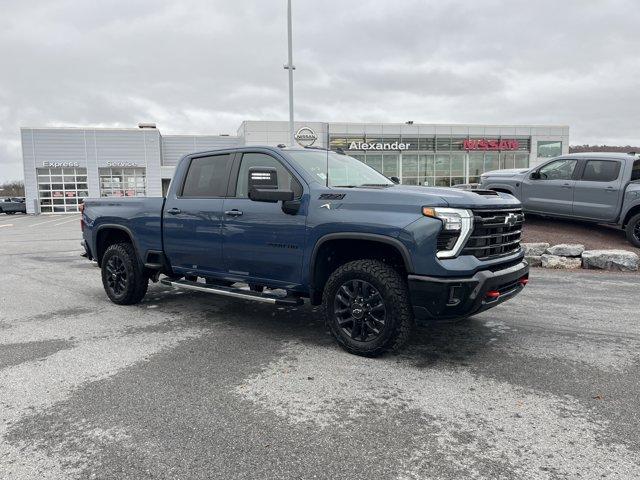 used 2025 Chevrolet Silverado 3500 car, priced at $68,400