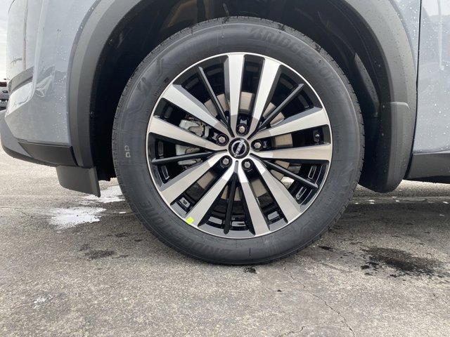 new 2025 Nissan Pathfinder car, priced at $49,600