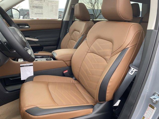 new 2025 Nissan Pathfinder car, priced at $49,600
