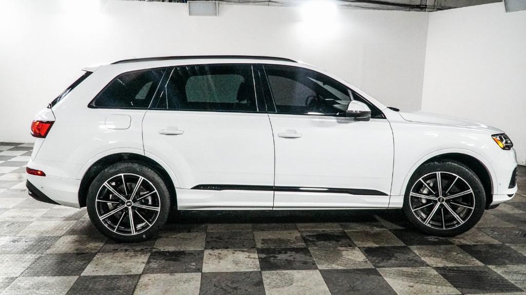 used 2021 Audi Q7 car, priced at $31,821