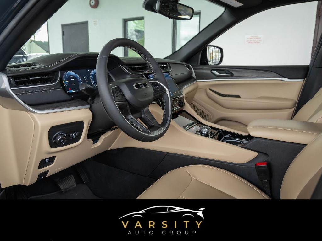 used 2023 Jeep Grand Cherokee car, priced at $27,995