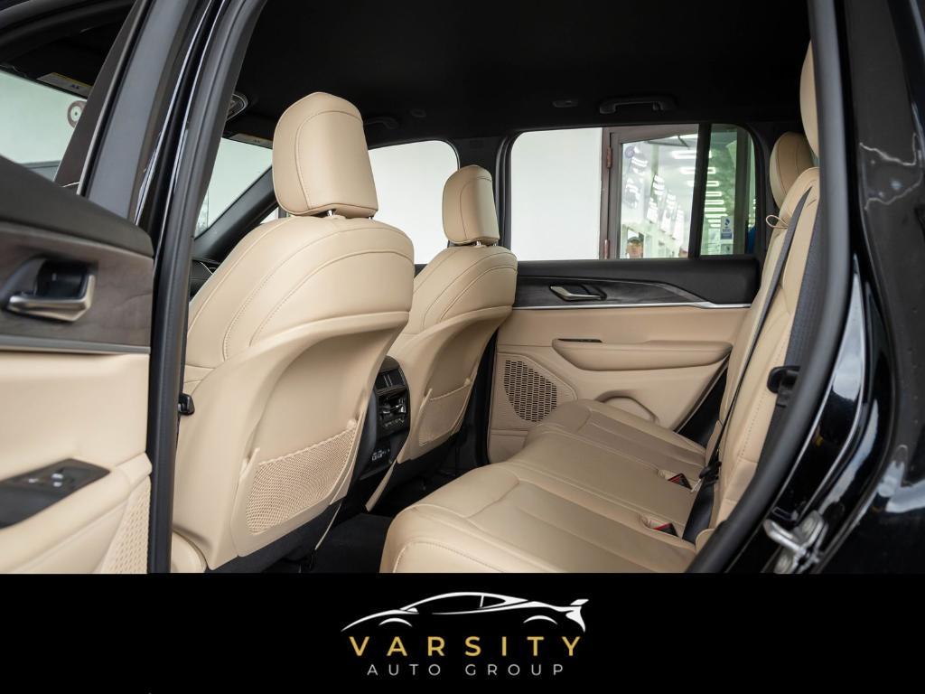 used 2023 Jeep Grand Cherokee car, priced at $27,995