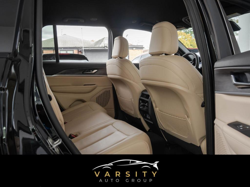 used 2023 Jeep Grand Cherokee car, priced at $27,995