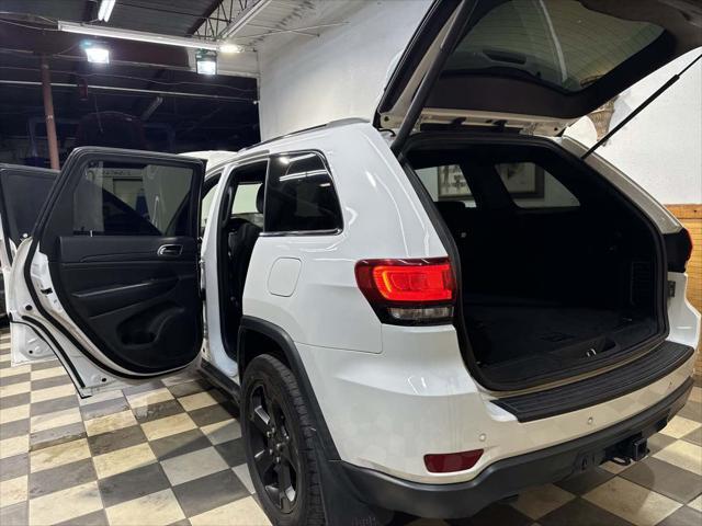 used 2019 Jeep Grand Cherokee car, priced at $17,500