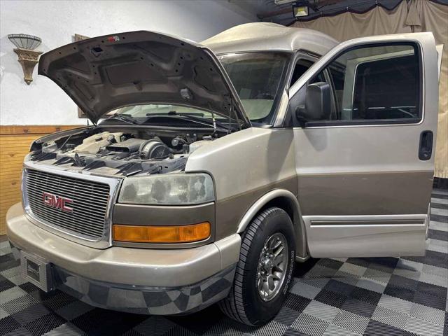 used 2004 GMC Savana 1500 car, priced at $14,998