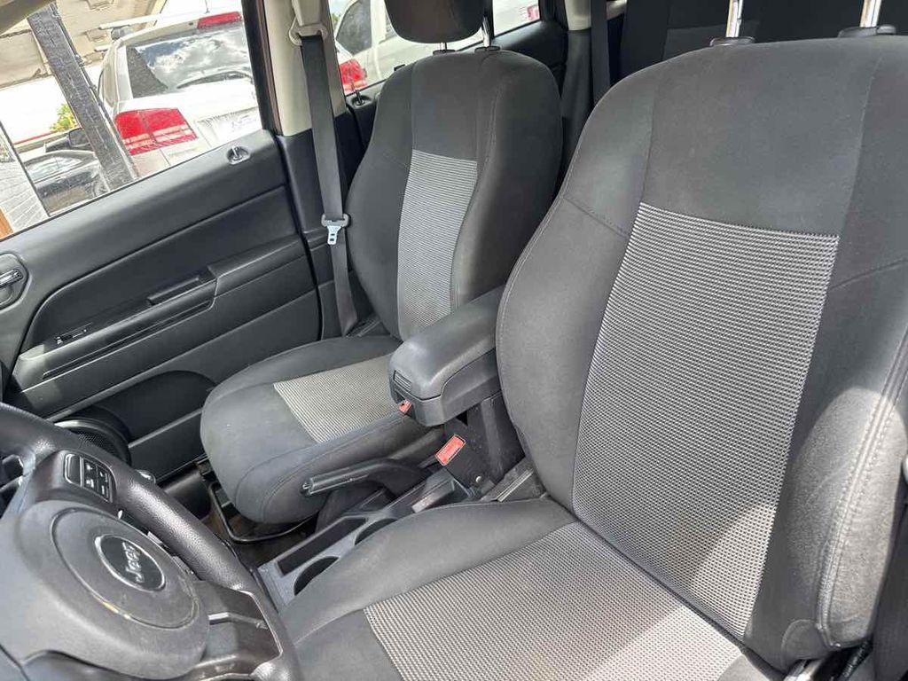 used 2015 Jeep Compass car, priced at $5,500