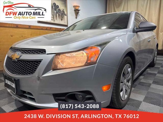 used 2013 Chevrolet Cruze car, priced at $6,500