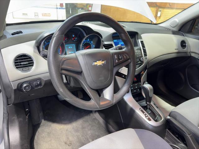 used 2013 Chevrolet Cruze car, priced at $6,500