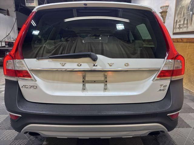 used 2015 Volvo XC70 car, priced at $15,288