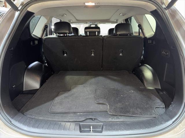 used 2020 Hyundai Santa Fe car, priced at $15,500