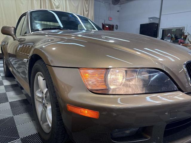 used 2000 BMW Z3 car, priced at $14,500