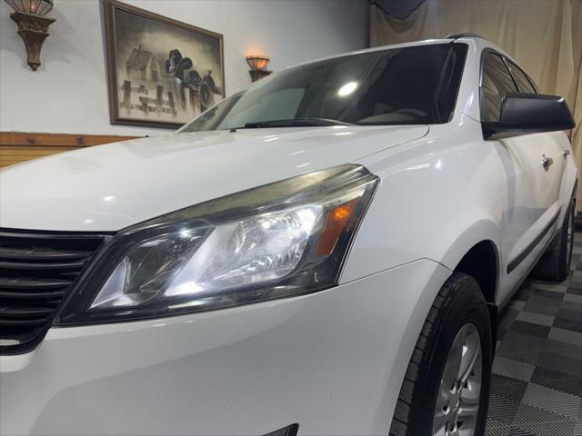 used 2016 Chevrolet Traverse car, priced at $6,500