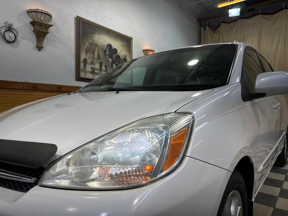 used 2005 Toyota Sienna car, priced at $7,500