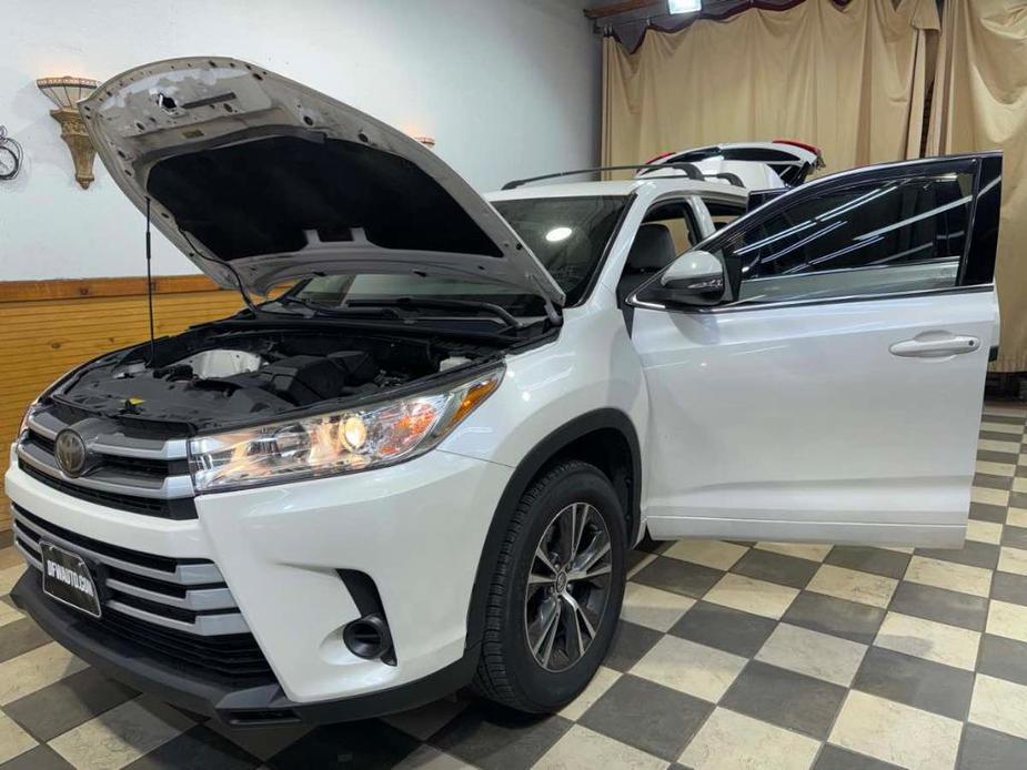 used 2017 Toyota Highlander car, priced at $21,500