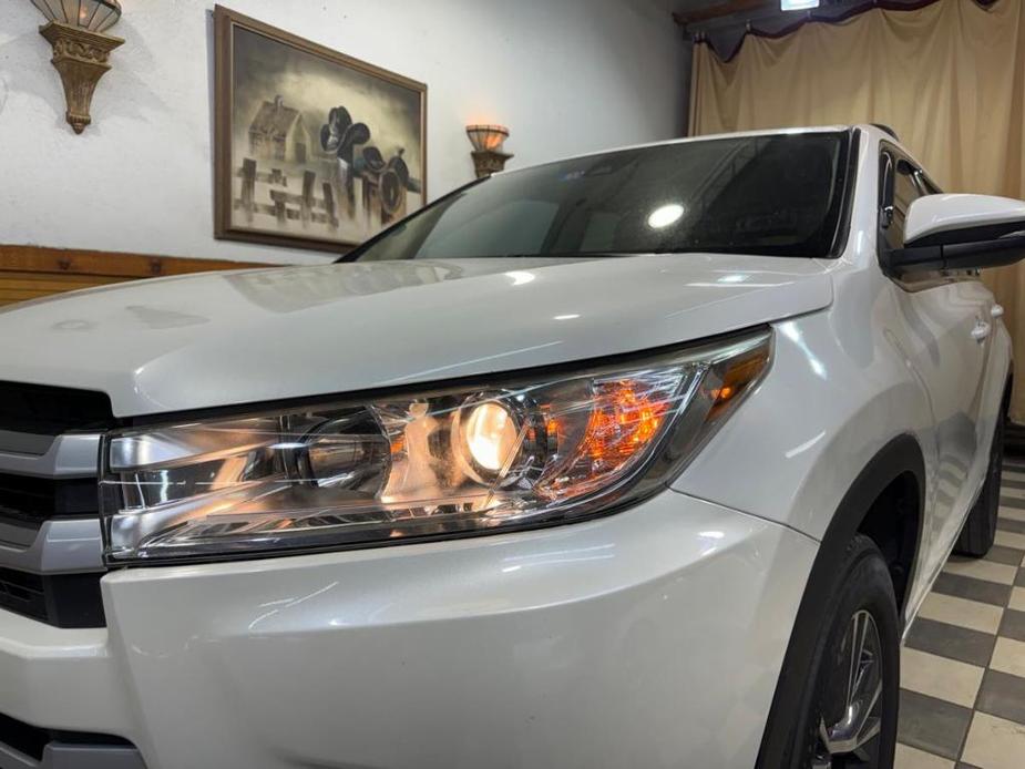 used 2017 Toyota Highlander car, priced at $21,500