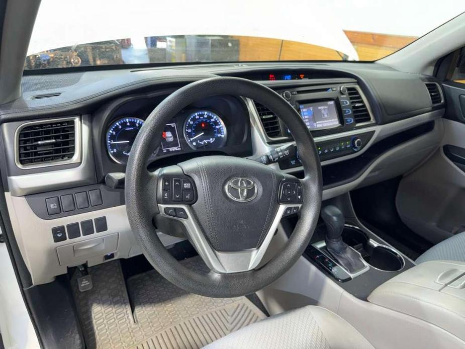 used 2017 Toyota Highlander car, priced at $21,500