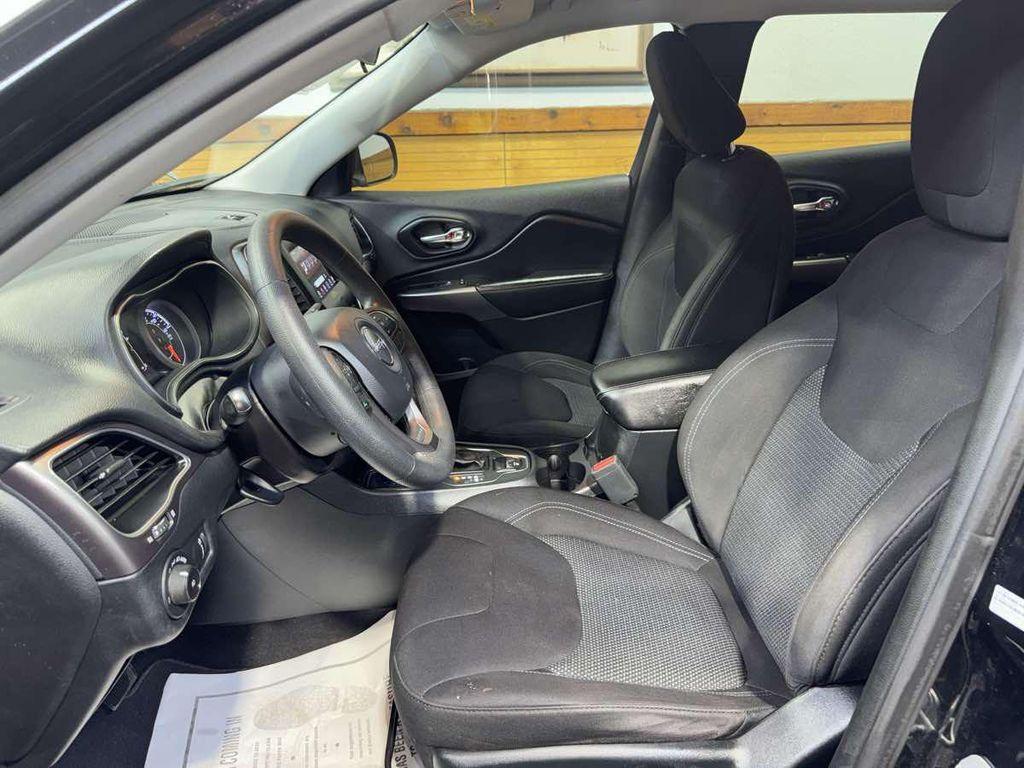 used 2019 Jeep Cherokee car, priced at $10,998