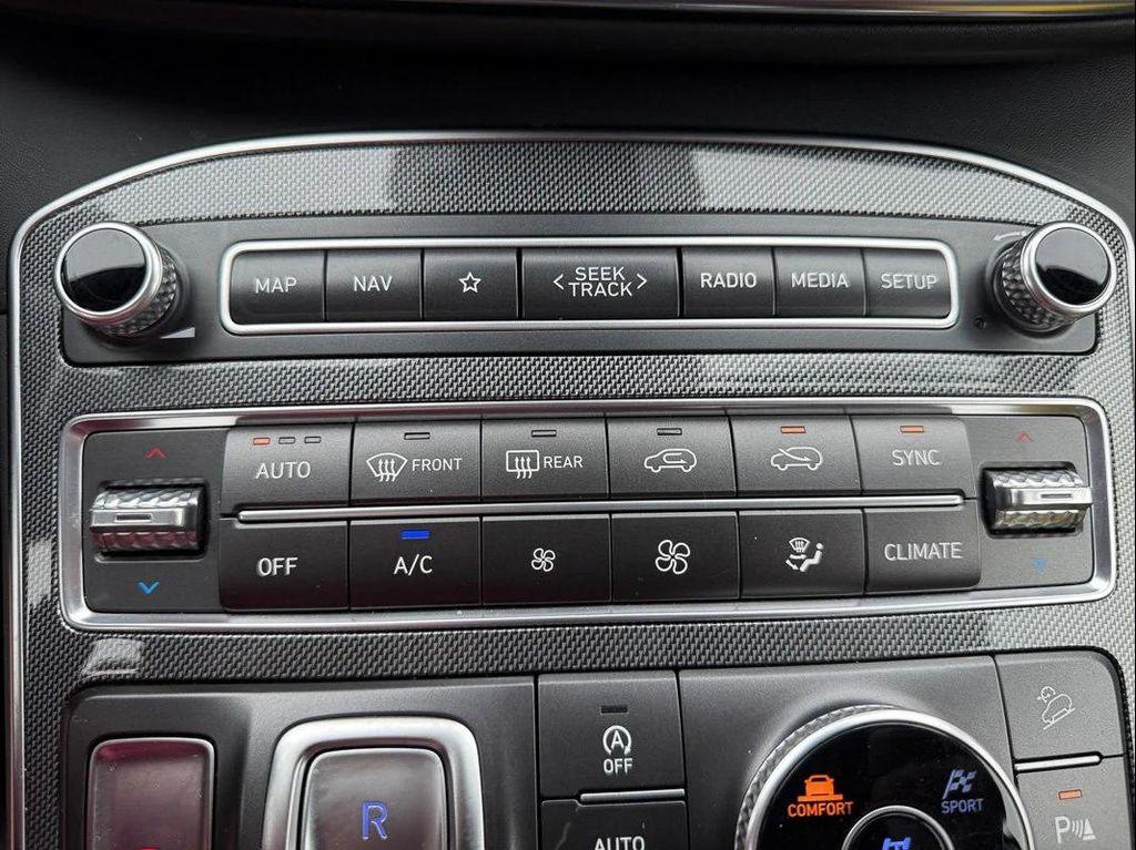 used 2023 Hyundai Santa Fe car, priced at $25,999