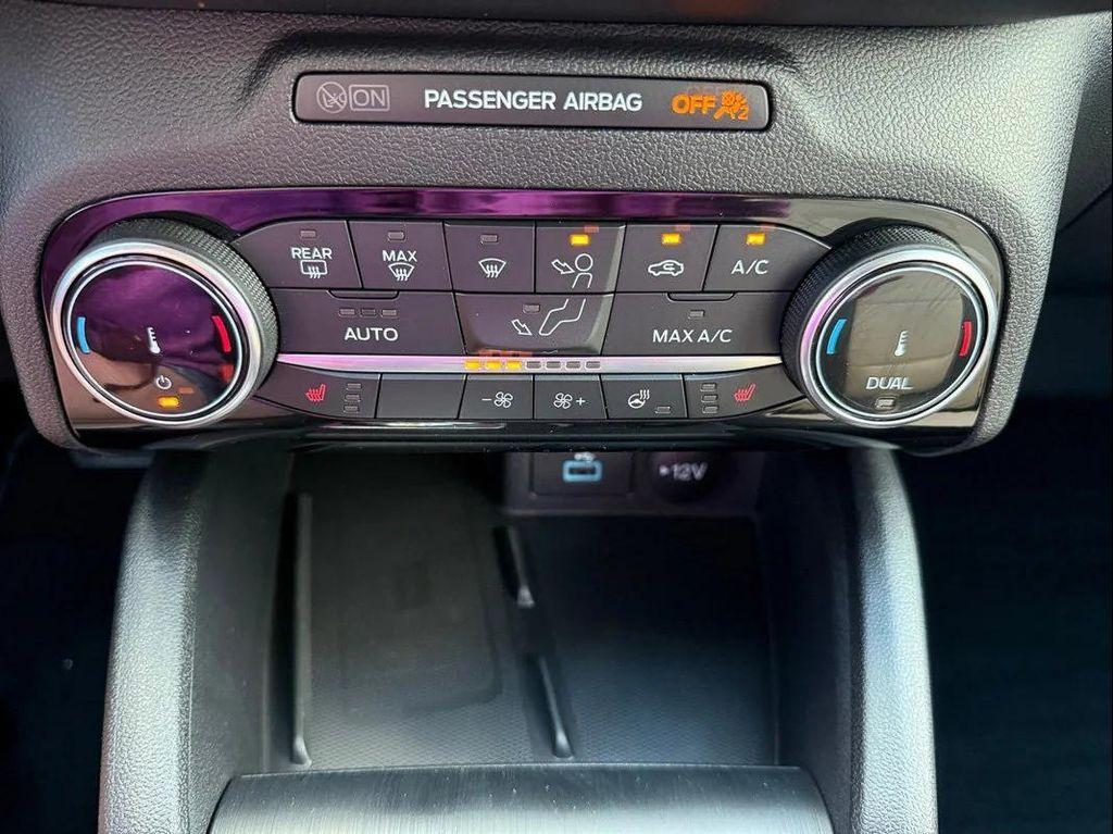 used 2022 Ford Escape car, priced at $24,999