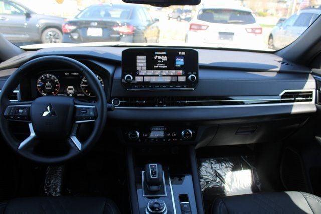 used 2024 Mitsubishi Outlander car, priced at $32,549