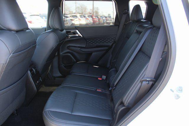 used 2024 Mitsubishi Outlander car, priced at $32,549