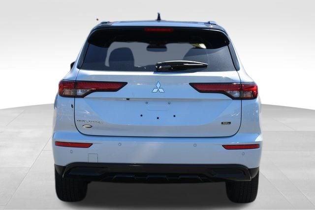 used 2024 Mitsubishi Outlander car, priced at $31,998