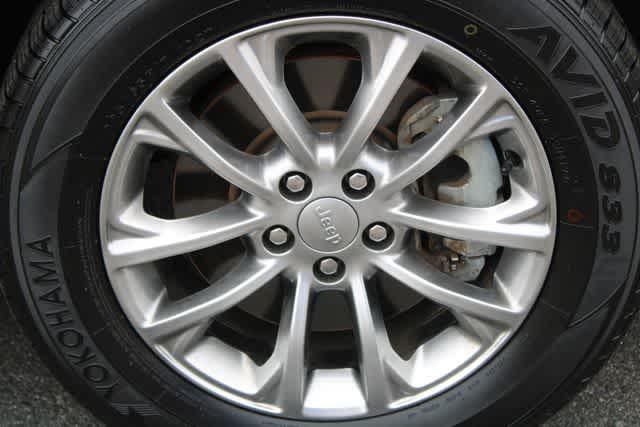 used 2021 Jeep Cherokee car, priced at $19,849