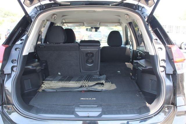 used 2020 Nissan Rogue car, priced at $15,749