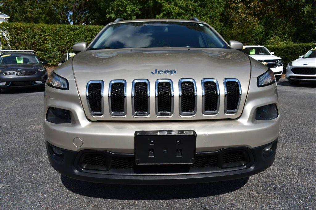used 2014 Jeep Cherokee car, priced at $9,990