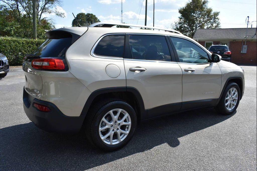 used 2014 Jeep Cherokee car, priced at $9,990