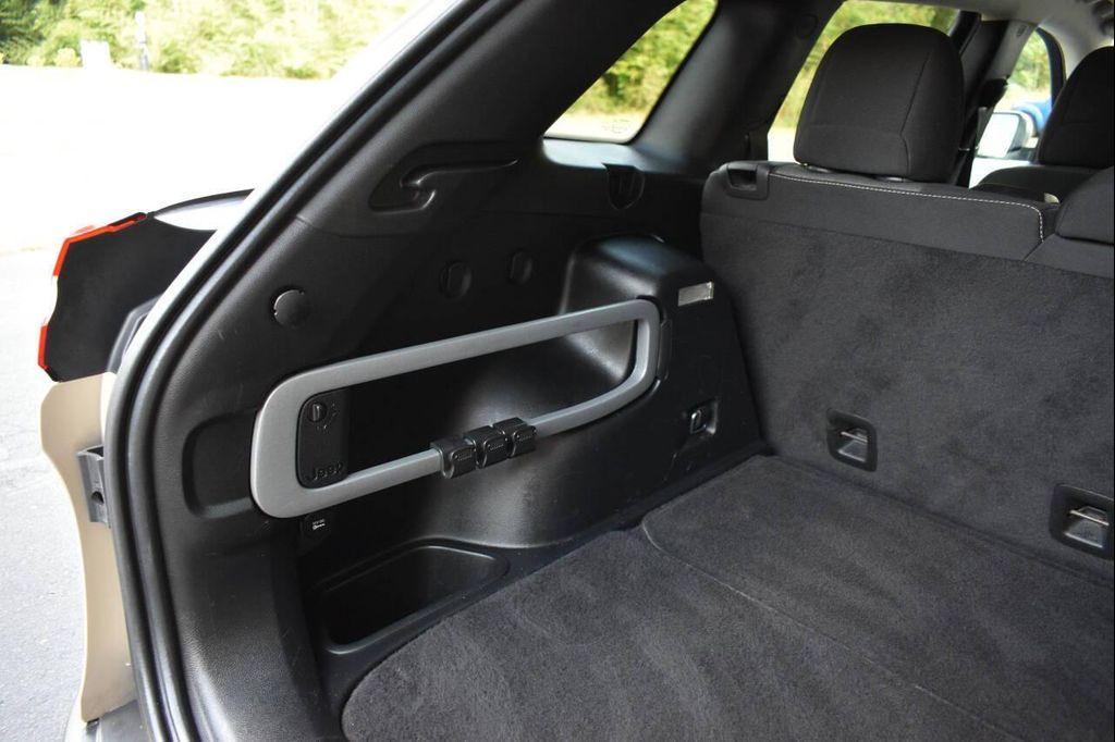 used 2014 Jeep Cherokee car, priced at $9,990