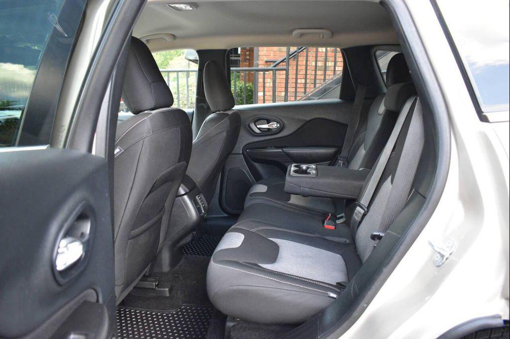 used 2014 Jeep Cherokee car, priced at $9,990