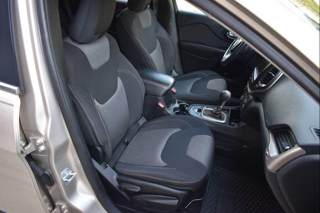 used 2014 Jeep Cherokee car, priced at $9,990