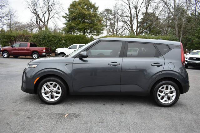 used 2022 Kia Soul car, priced at $17,990