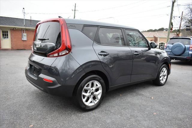 used 2022 Kia Soul car, priced at $17,990