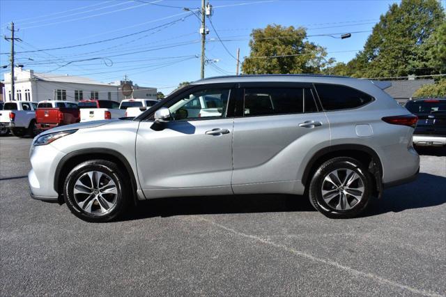 used 2020 Toyota Highlander car, priced at $26,990