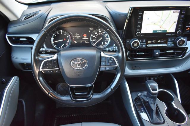 used 2020 Toyota Highlander car, priced at $26,990