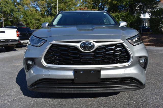 used 2020 Toyota Highlander car, priced at $26,990