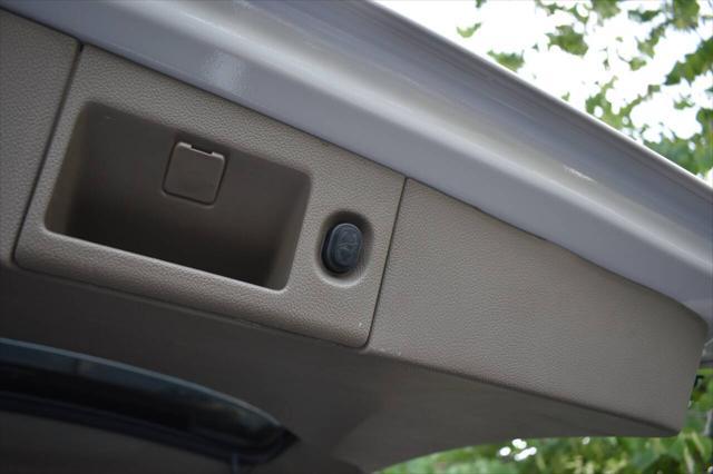 used 2019 GMC Yukon car, priced at $29,990