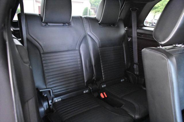 used 2018 Land Rover Discovery car, priced at $15,990