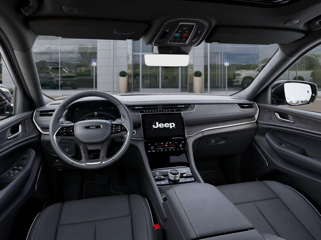 new 2025 Jeep Grand Cherokee car, priced at $56,111